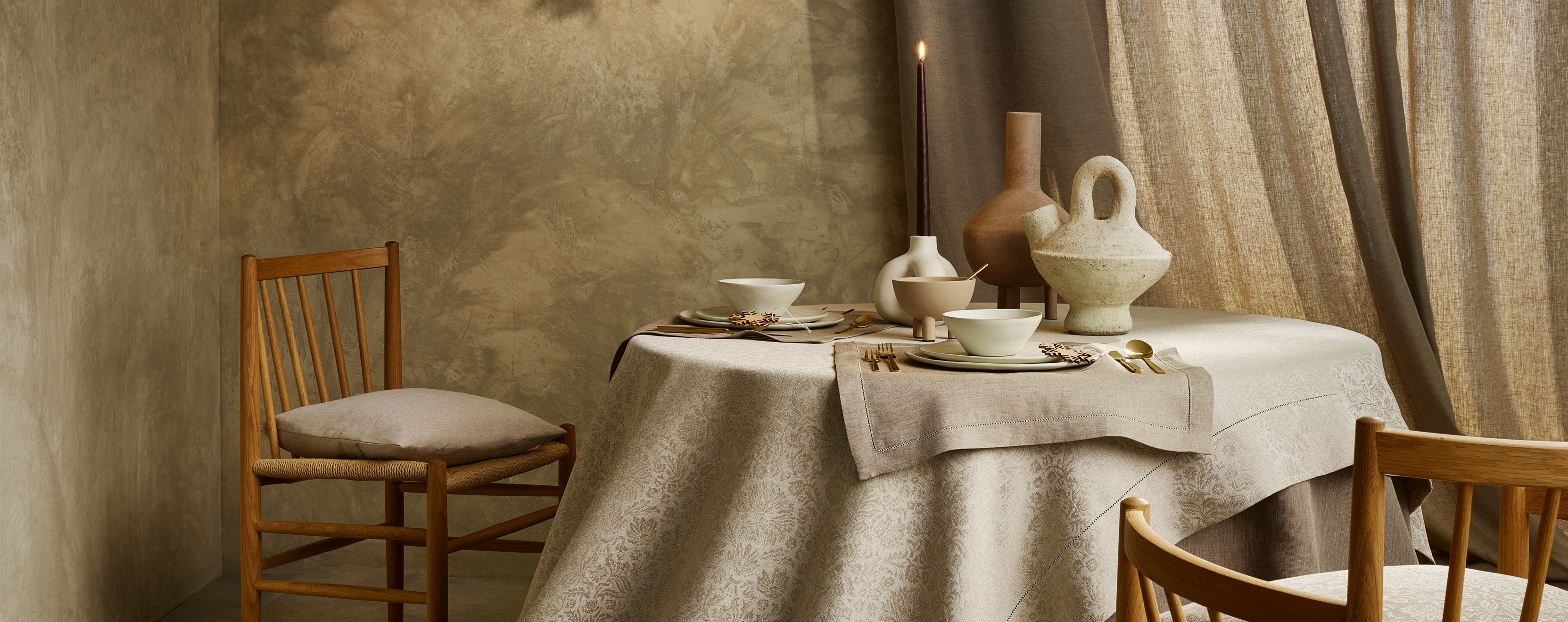 Fleur Royale - Floral elegance made from 100% Linen